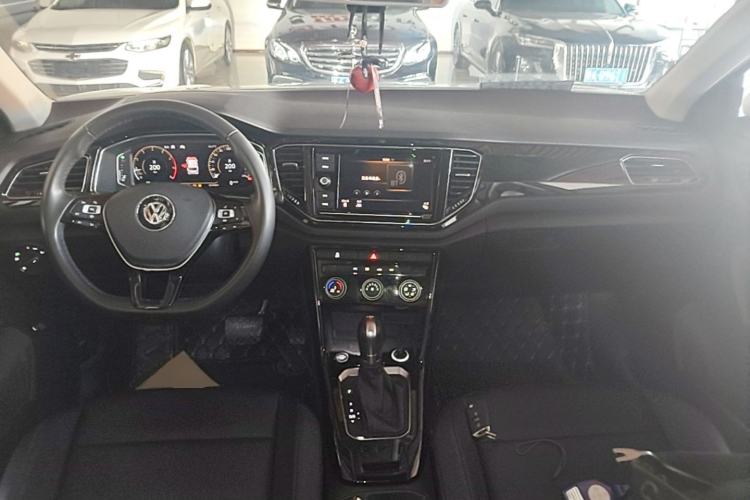 Used Volkswagen T-ROC 2020 280TSI DSG Two-Wheel Drive Comfort Version Center Console