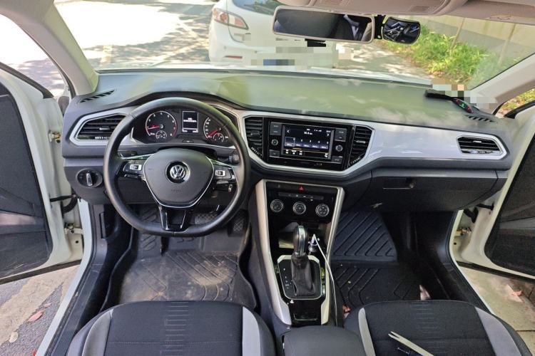 Used Volkswagen T-ROC 2020 280TSI DSG Two-Wheel Drive Advanced Version Center Console