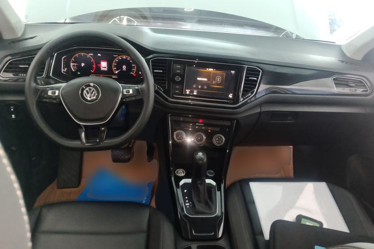 Used Volkswagen T-ROC 2020 280TSI DSG Two-Wheel Drive Comfort Version Center Console
