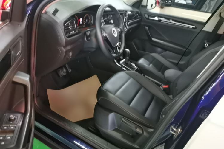 Used Volkswagen T-ROC 2020 280TSI DSG Two-Wheel Drive Comfort Version Driver Seat