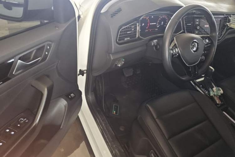 Used Volkswagen T-ROC 2020 280TSI DSG Two-Wheel Drive Comfort Version Driver Seat