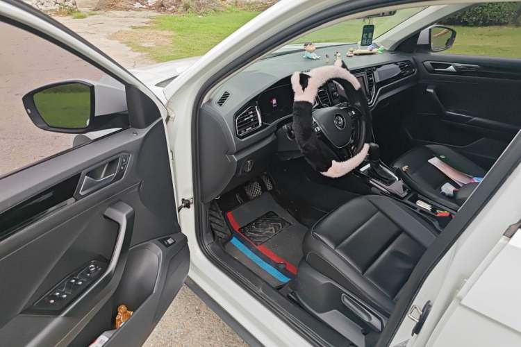 Used Volkswagen T-ROC 2020 280TSI DSG Two-Wheel Drive Comfort Version Driver Seat