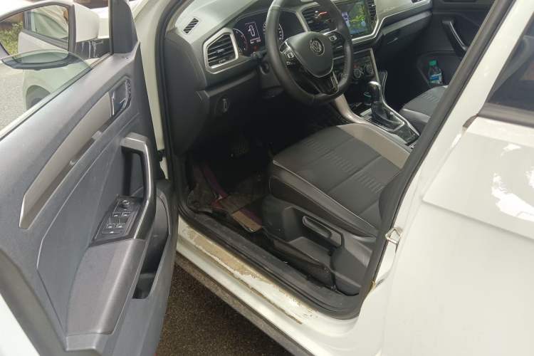 Used Volkswagen T-ROC 2020 280TSI DSG Two-Wheel Drive Advanced Version Driver Seat