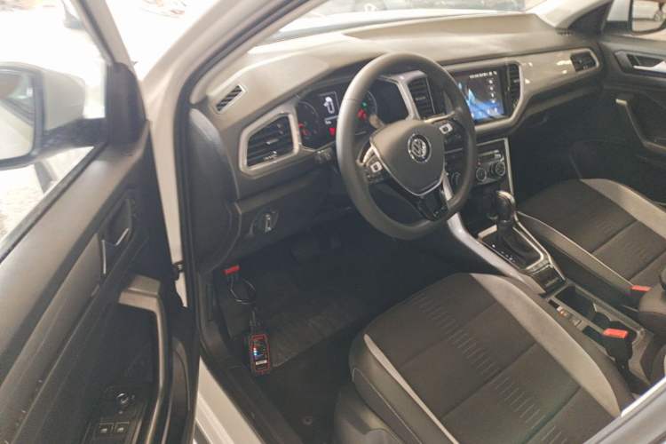 Used Volkswagen T-ROC 2020 230TSI DSG Two-Wheel Drive Advanced Version Driver Seat