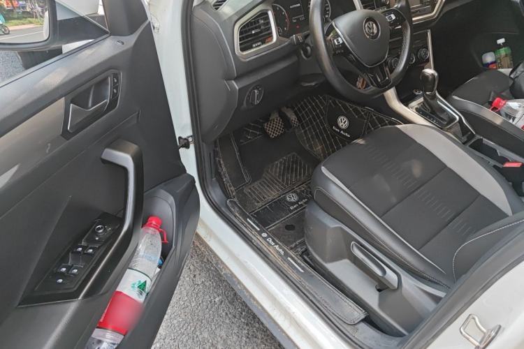 Used Volkswagen T-ROC 2020 230TSI DSG Two-Wheel Drive Advanced Version Driver Seat