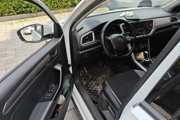 Used Volkswagen T-ROC 2020 230TSI DSG Two-Wheel Drive Advanced Version Driver Seat