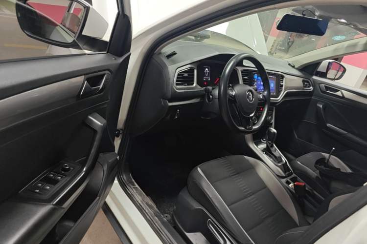 Used Volkswagen T-ROC 2020 280TSI DSG Two-Wheel Drive Advanced Version Driver Seat
