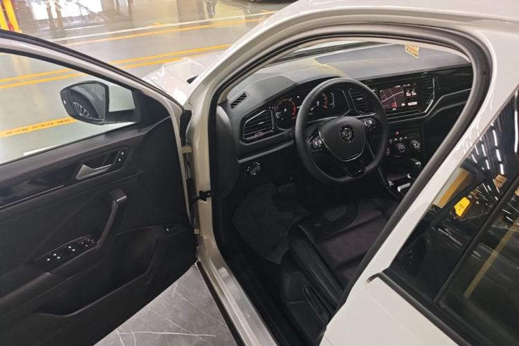 Used Volkswagen T-ROC 2020 280TSI DSG Two-Wheel Drive Comfort Version Driver Seat