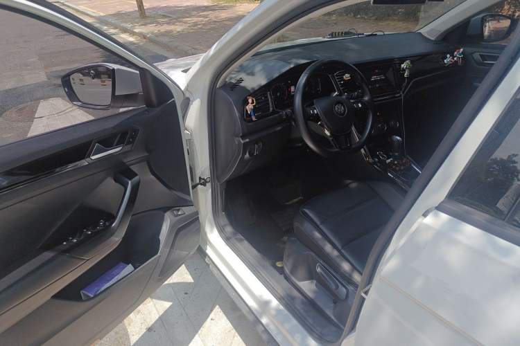 Used Volkswagen T-ROC 2020 280TSI DSG Two-Wheel Drive Comfort Version Driver Seat