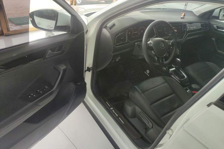 Used Volkswagen T-ROC 2020 280TSI DSG Two-Wheel Drive Comfort Version Driver Seat