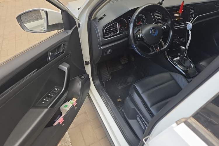 Used Volkswagen T-ROC 2020 280TSI DSG Two-Wheel Drive Comfort Version Driver Seat