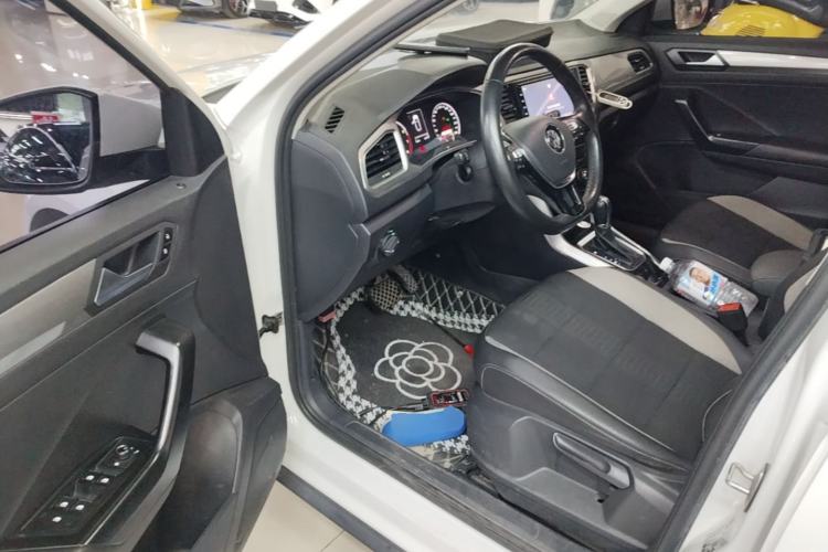Used Volkswagen T-ROC 2020 280TSI DSG Two-Wheel-Drive Elite Version Driver Seat