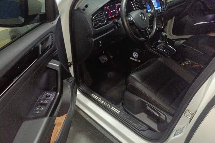 Used Volkswagen T-ROC 2020 280TSI DSG Two-Wheel Drive Comfort Version Driver Seat