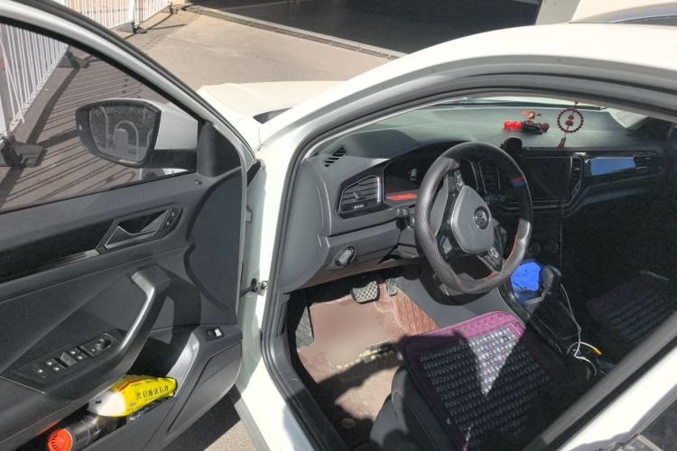 Used Volkswagen T-ROC 2020 280TSI DSG Two-Wheel Drive Comfort Version Driver Seat