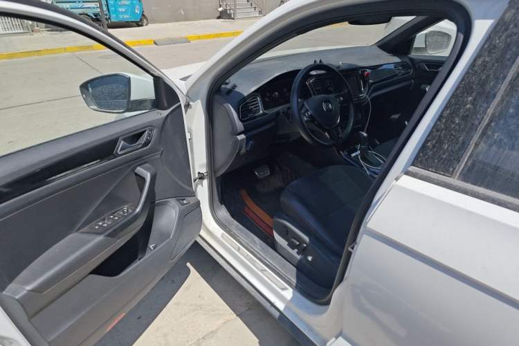 Used Volkswagen T-ROC 2020 280TSI DSG Two-Wheel-Drive Luxury Version Driver Seat
