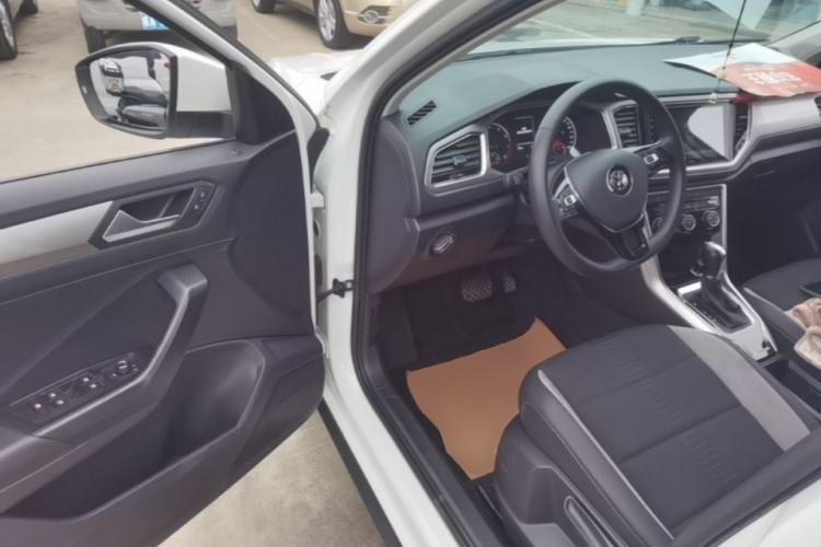 Used Volkswagen T-ROC 2020 230TSI DSG Two-Wheel Drive Advanced Version Driver Seat