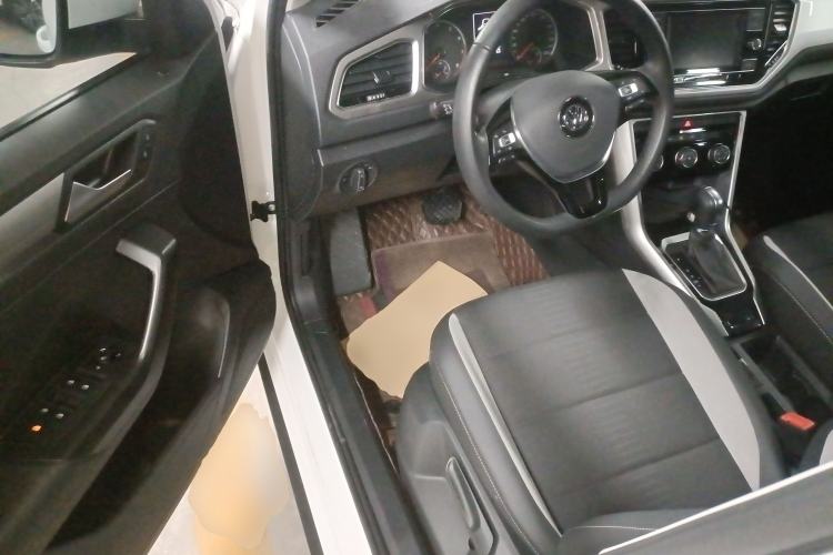 Used Volkswagen T-ROC 2020 230TSI DSG Two-Wheel Drive Advanced Version Driver Seat