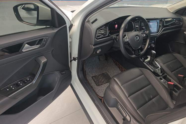 Used Volkswagen T-ROC 2020 280TSI DSG Two-Wheel Drive Comfort Version Driver Seat