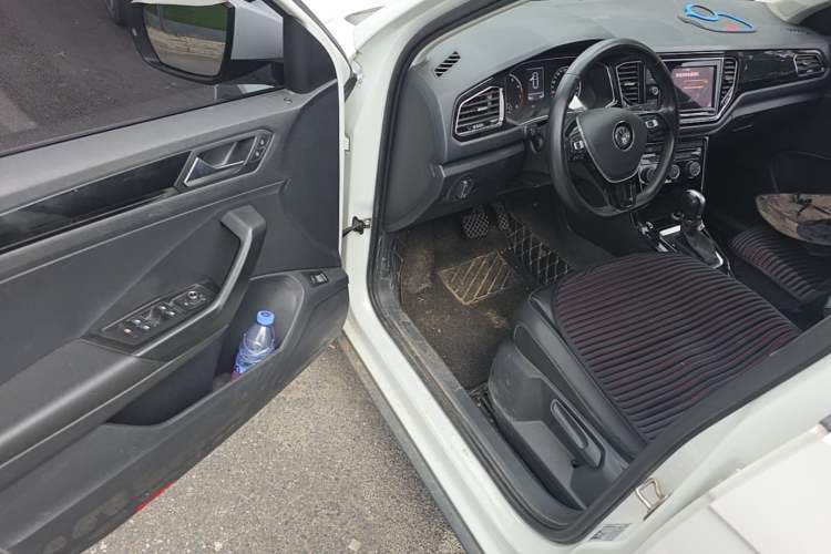 Used Volkswagen T-ROC 2020 280TSI DSG Two-Wheel Drive Comfort Version Driver Seat