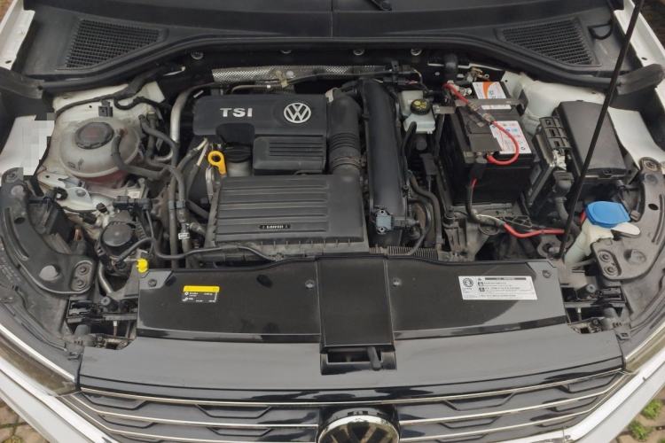 Used Volkswagen T-ROC 2020 280TSI DSG Two-Wheel-Drive Luxury Version Engine Bay