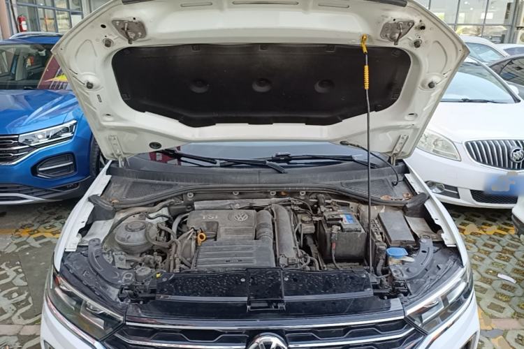 Used Volkswagen T-ROC 2020 280TSI DSG Two-Wheel Drive Comfort Version Engine Bay