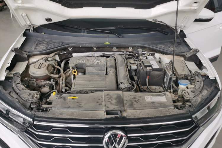 Used Volkswagen T-ROC 2020 280TSI DSG Two-Wheel Drive Advanced Version Engine Bay