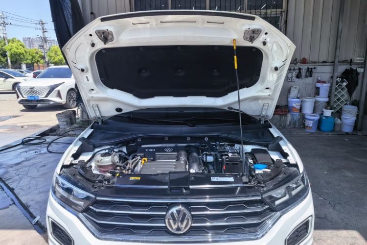 Used Volkswagen T-ROC 2020 280TSI DSG Two-Wheel Drive Comfort Version Engine Bay