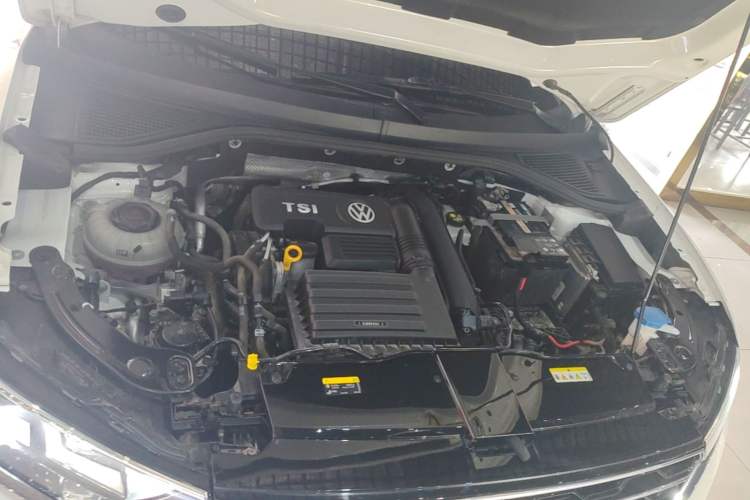 Used Volkswagen T-ROC 2020 280TSI DSG Two-Wheel Drive Comfort Version Engine Bay
