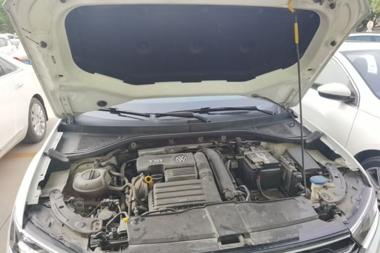 Used Volkswagen T-ROC 2020 280TSI DSG Two-Wheel Drive Comfort Version Engine Bay