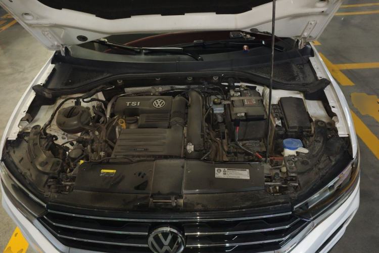 Used Volkswagen T-ROC 2020 280TSI DSG Two-Wheel Drive Comfort Version Engine Bay