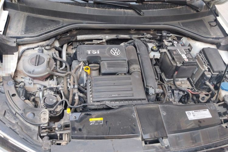 Used Volkswagen T-ROC 2020 230TSI DSG Two-Wheel Drive Advanced Version Engine Bay