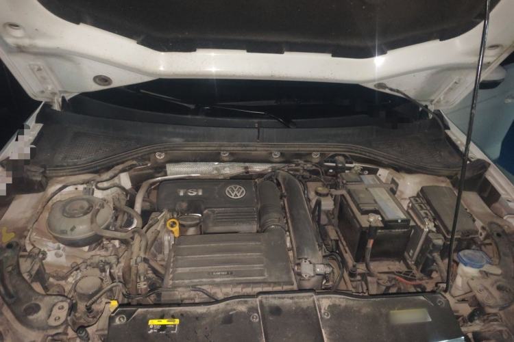 Used Volkswagen T-ROC 2020 280TSI DSG Two-Wheel-Drive Elite Version Engine Bay