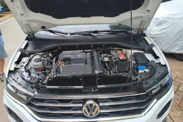 Used Volkswagen T-ROC 2020 280TSI DSG Two-Wheel Drive Comfort Version Engine Bay
