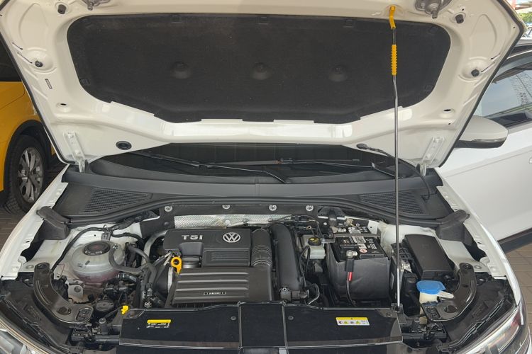Used Volkswagen T-ROC 2020 280TSI DSG Two-Wheel Drive Comfort Version Engine Bay