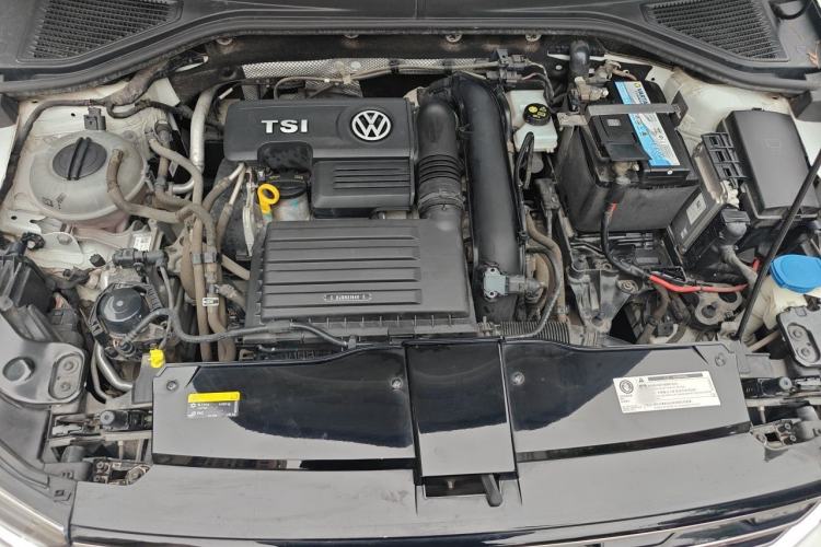 Used Volkswagen T-ROC 2020 280TSI DSG Two-Wheel Drive Advanced Version Engine Bay