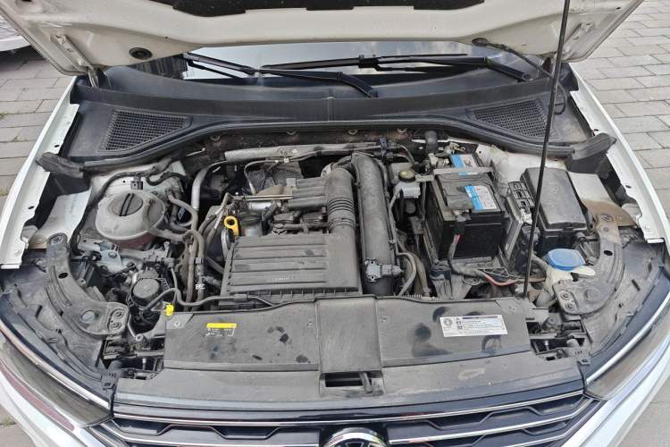 Used Volkswagen T-ROC 2020 230TSI DSG Two-Wheel Drive Advanced Version Engine Bay