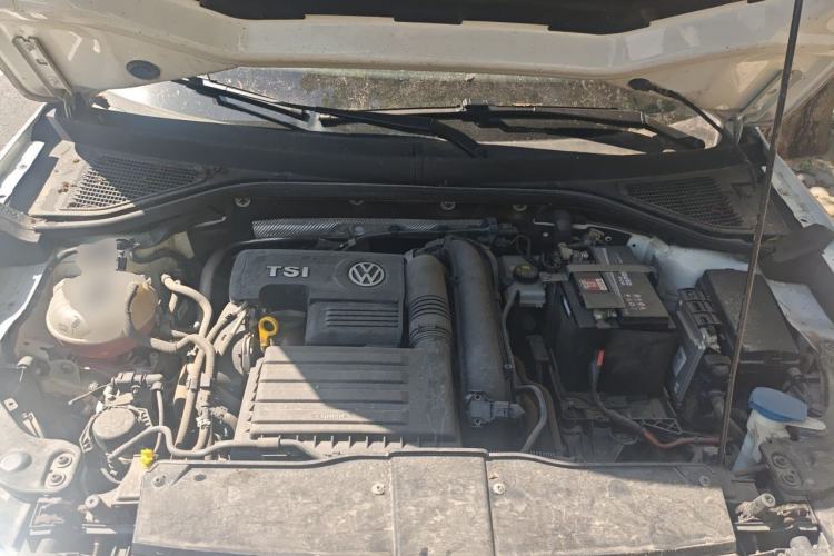 Used Volkswagen T-ROC 2020 230TSI DSG Two-Wheel Drive Advanced Version Engine Bay