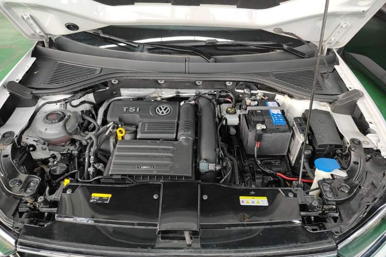 Used Volkswagen T-ROC 2020 280TSI DSG Two-Wheel Drive Comfort Version Engine Bay