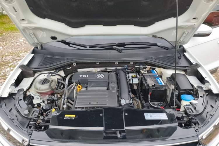 Used Volkswagen T-ROC 2020 230TSI DSG Two-Wheel Drive Advanced Version Engine Bay