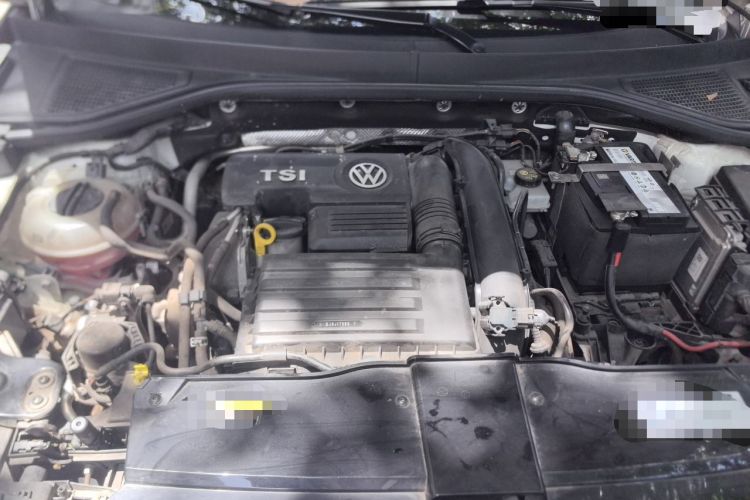 Used Volkswagen T-ROC 2020 280TSI DSG Two-Wheel Drive Comfort Version Engine Bay