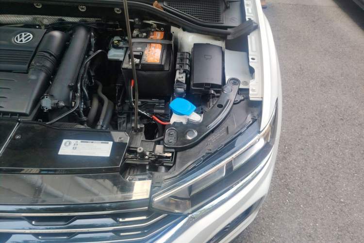 Used Volkswagen T-ROC 2020 230TSI DSG Two-Wheel Drive Advanced Version Engine Bay Left