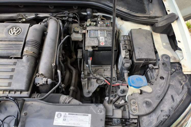Used Volkswagen T-ROC 2020 230TSI DSG Two-Wheel Drive Advanced Version Engine Bay Left