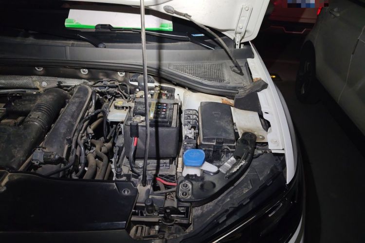 Used Volkswagen T-ROC 2020 230TSI DSG Two-Wheel Drive Advanced Version Engine Bay Left