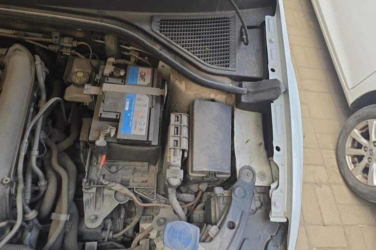 Used Volkswagen T-ROC 2020 280TSI DSG Two-Wheel Drive Comfort Version Engine Bay Left