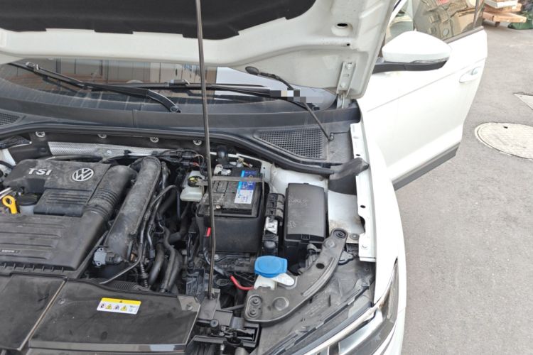 Used Volkswagen T-ROC 2020 280TSI DSG Two-Wheel-Drive Elite Version Engine Bay Left