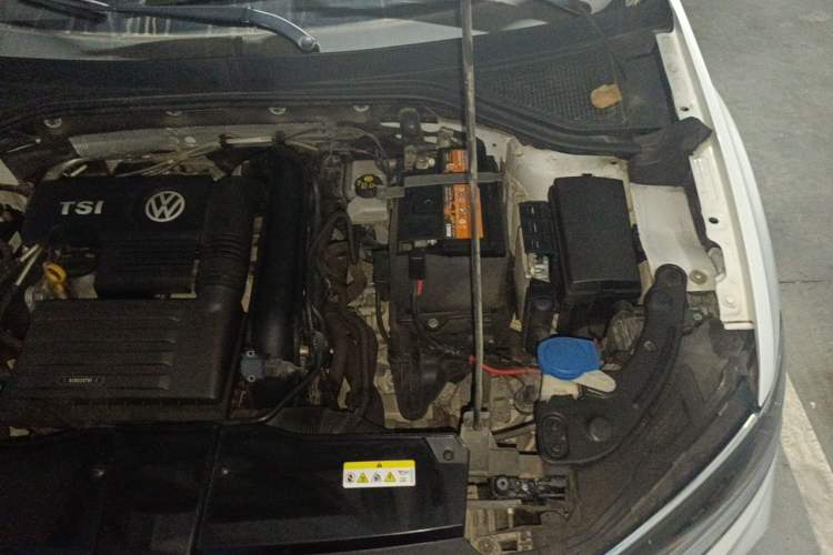Used Volkswagen T-ROC 2020 280TSI DSG Two-Wheel Drive Comfort Version Engine Bay Left
