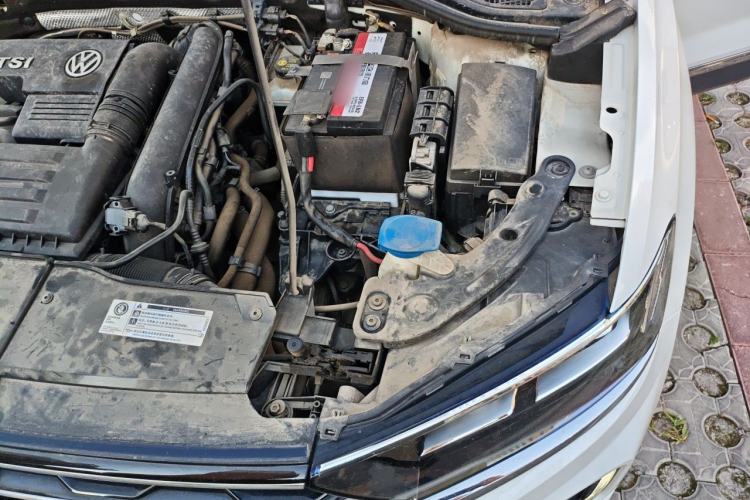 Used Volkswagen T-ROC 2020 280TSI DSG Two-Wheel Drive Comfort Version Engine Bay Left