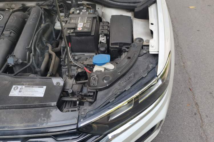 Used Volkswagen T-ROC 2020 280TSI DSG Two-Wheel Drive Advanced Version Engine Bay Left