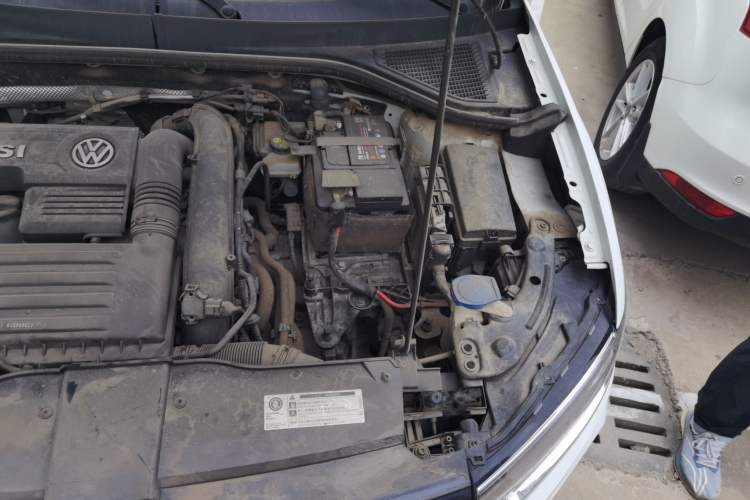 Used Volkswagen T-ROC 2020 280TSI DSG Two-Wheel Drive Comfort Version Engine Bay Left