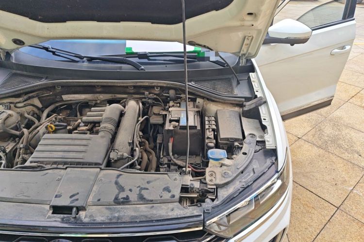 Used Volkswagen T-ROC 2020 280TSI DSG Two-Wheel Drive Advanced Version Engine Bay Left